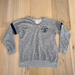 Sportswear Acadia Gray V Neck Sweatshirt Size XL